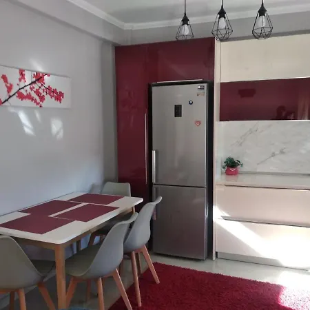 شقة Cozy&Central Apartment 2 كورتشي