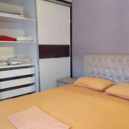 Cozy&Central Apartment 2 Daire